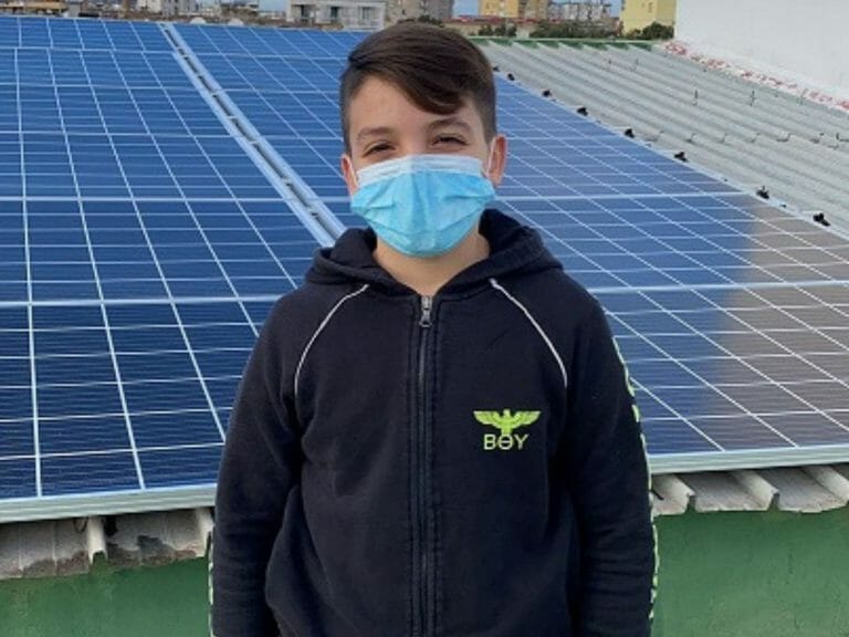 Genny, 11 anni, crea la prima comunità energetica del Centro-Sud