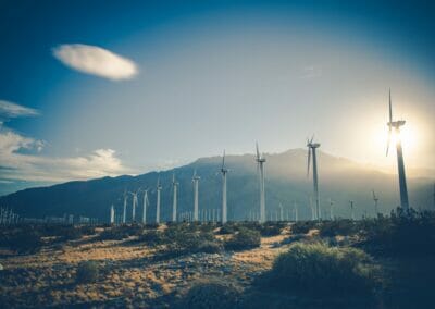 “Verso l’autonomia energetica italiana: acqua, vento, sole, rifiuti”