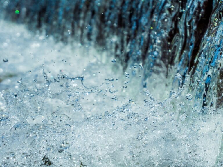 L’Europa che “raccomanda ” l’acqua. Un nuovo risiko ?